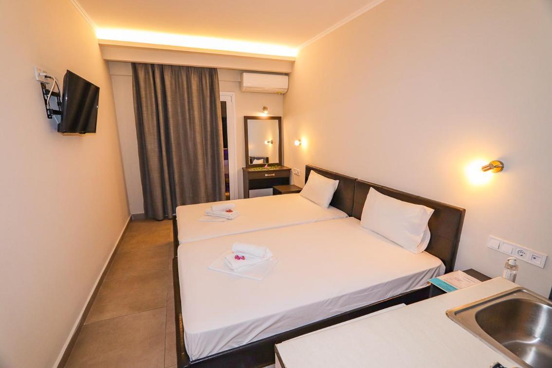Hotel Banbus Loutra Edipsou  Exterior photo